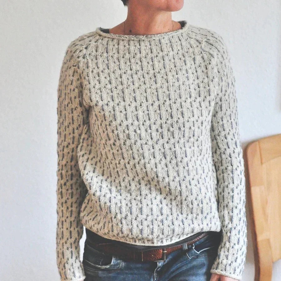 Emelie - Chic gray boat neck sweater