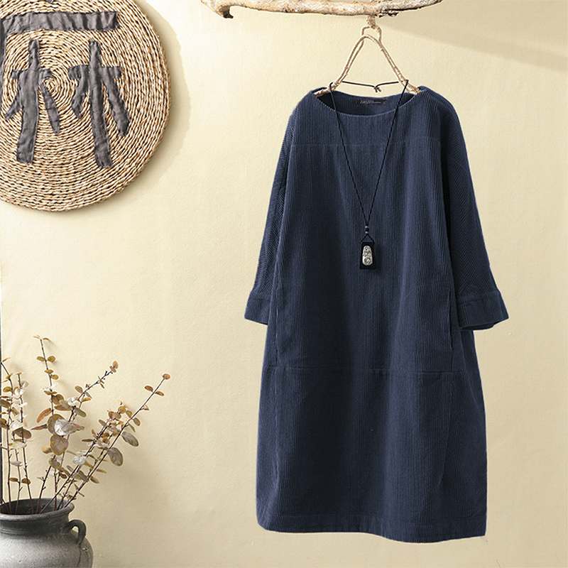 Noa - Warm and comfortable corduroy dress