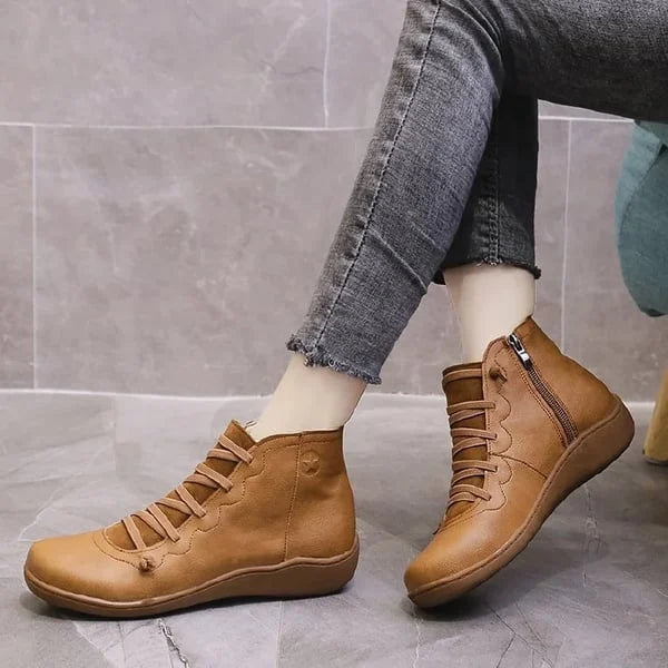 Annia - Comfortable leather boots with arch support