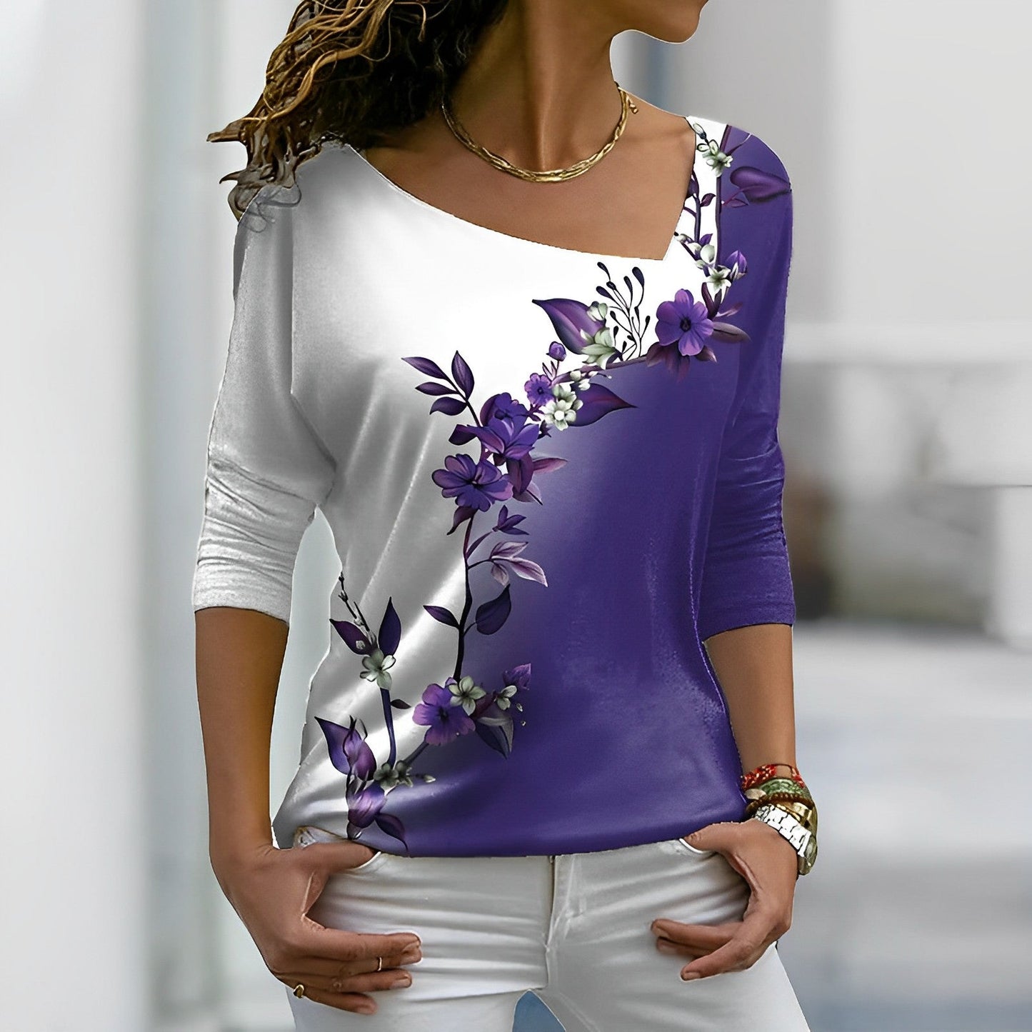 Contrasting color floral T-shirt