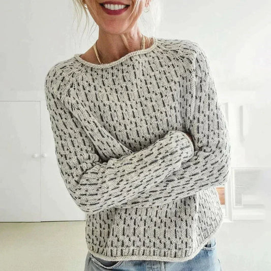 Emelie - Chic gray boat neck sweater