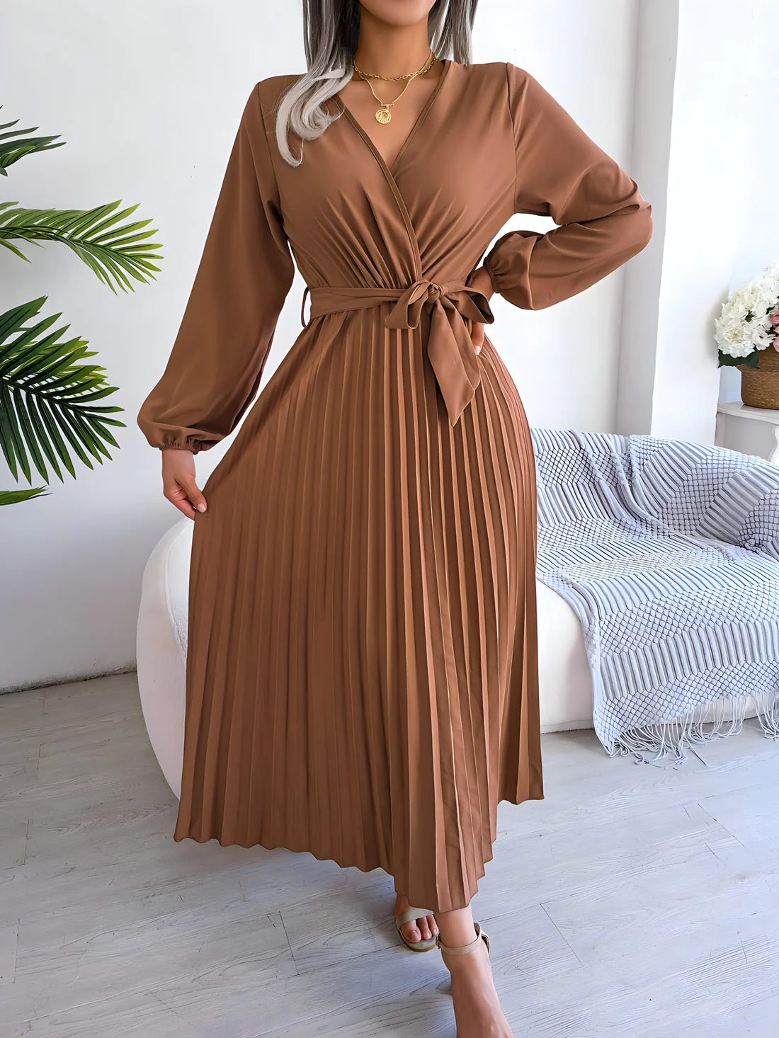 Eve - Elegant pleated dress