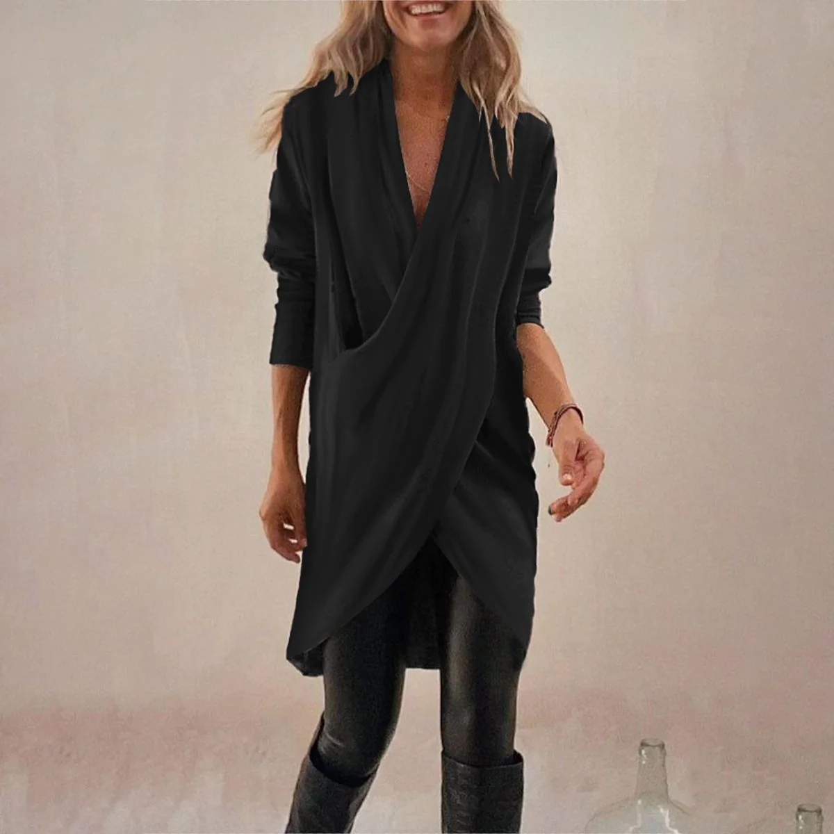 Veronica - Black Plain Long Sleeve Top