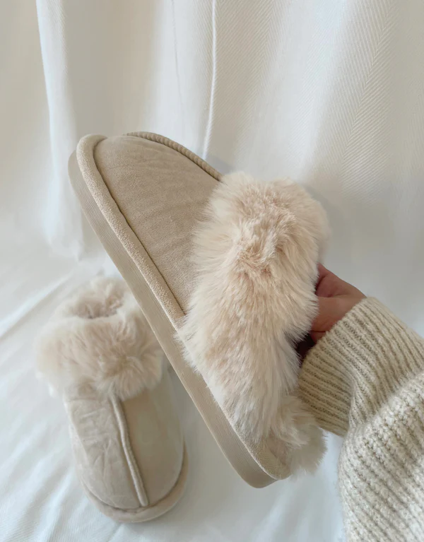 Karla - Beige teddy bear shoes