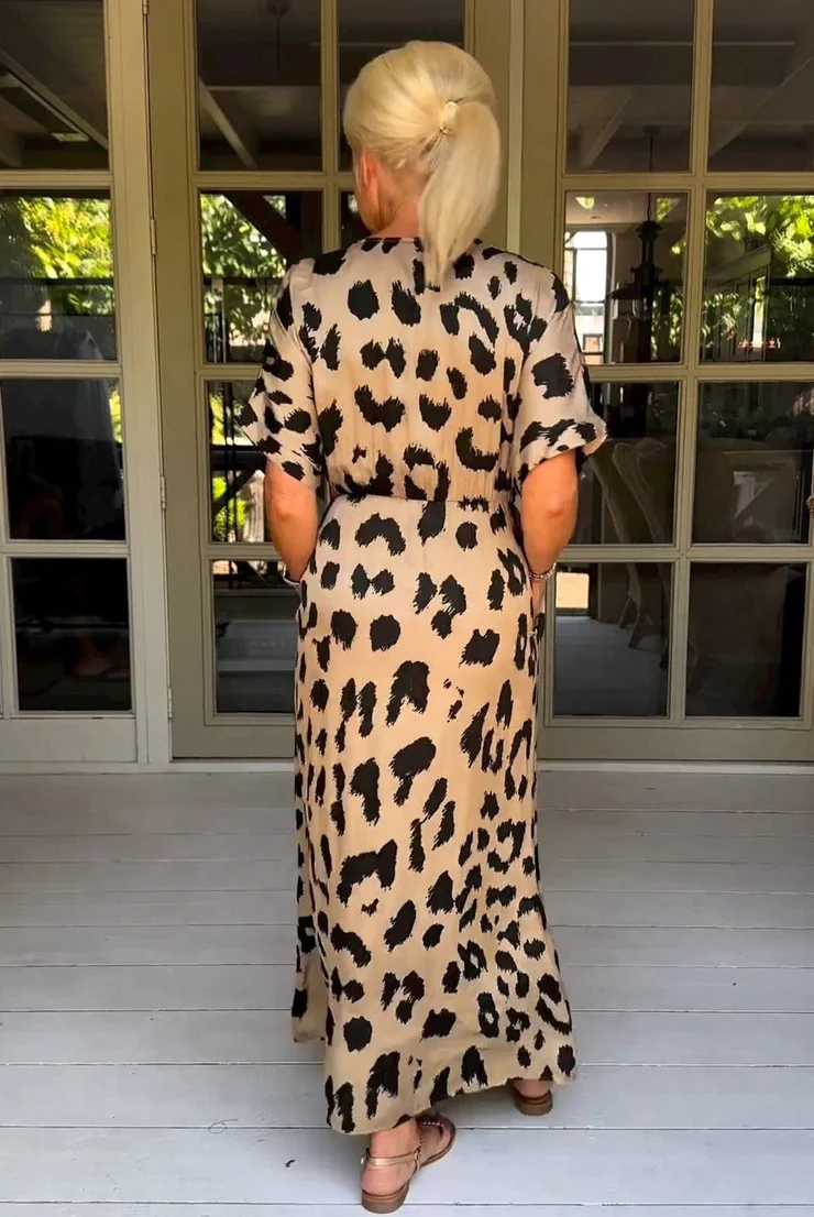 Wild leopard v-neck maxi dress