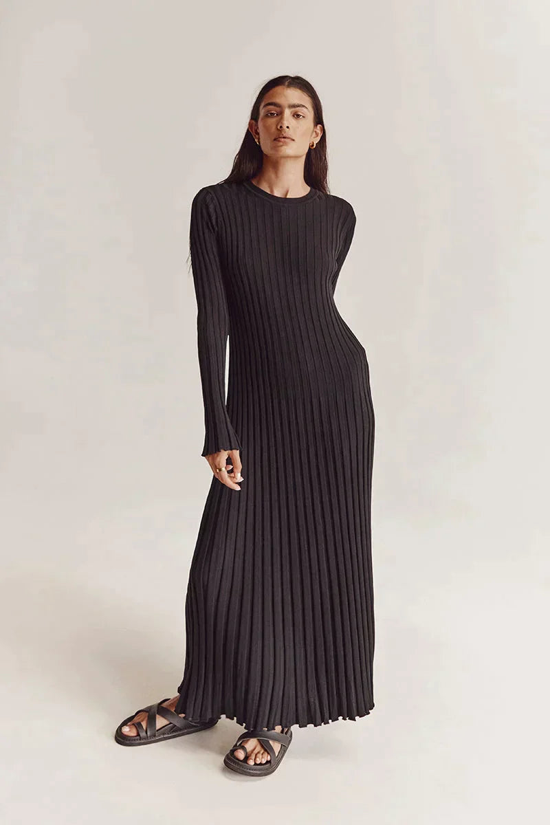 Crew Neck Sleeved Knit Midi Dress 