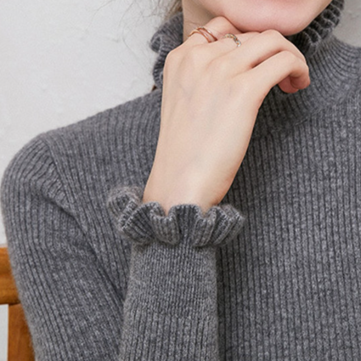 The Aurablend™ Cashmere Turtleneck