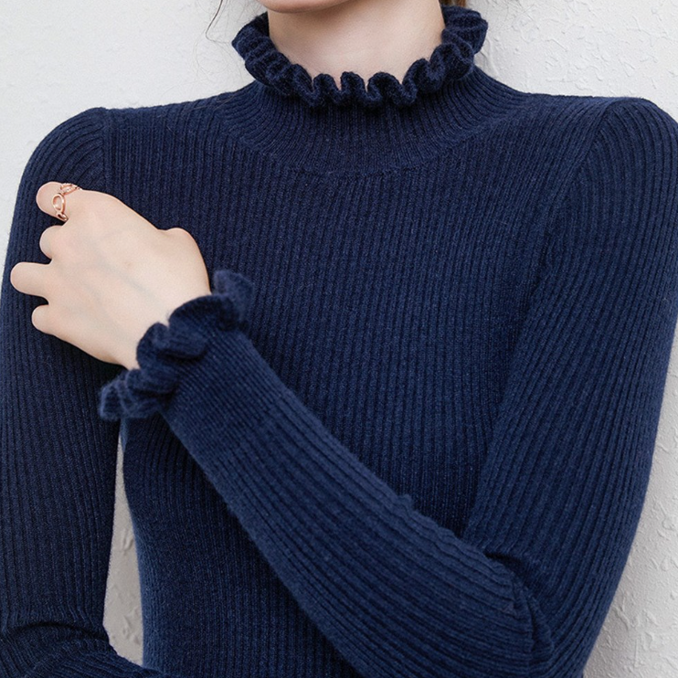 The Aurablend™ Cashmere Turtleneck